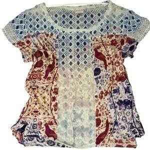 short‎ sleeve blouse with a boho touch and sheer elements flowy festival print